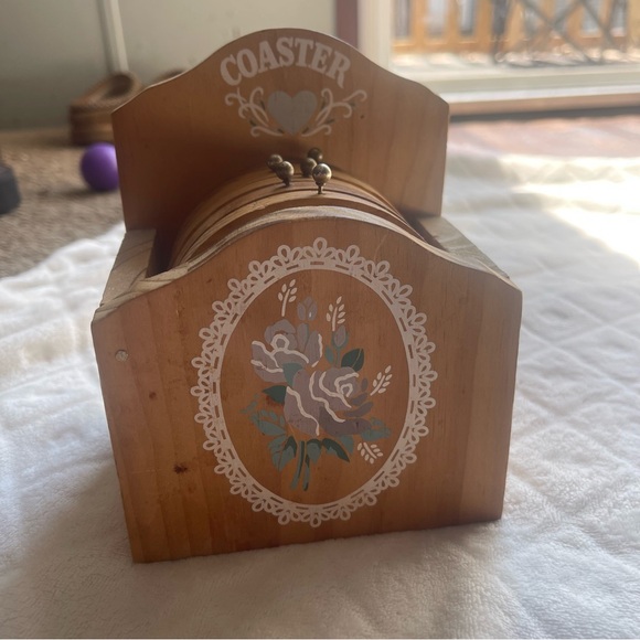 Vintage wood heart flower coaster set with holder decor kitchen set of 5 - Picture 1 of 8